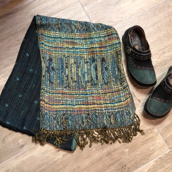 Santa Fe Scarf/Wrap - Picture 7 of 7